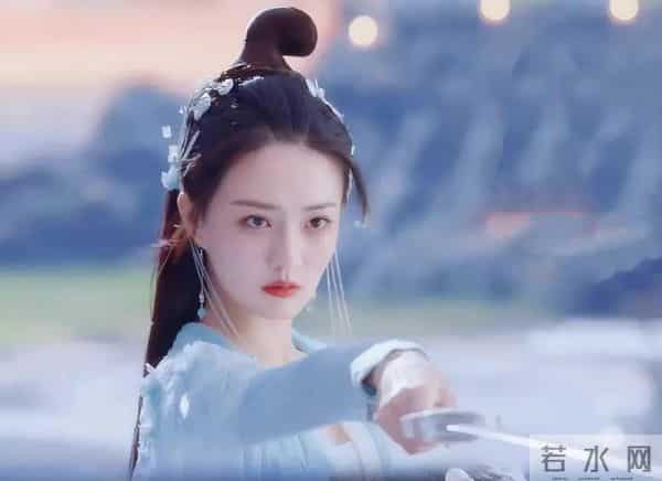 方脸婴儿肥，徐璐到底算不算美人？看她和外国人合照，孙俪说对了