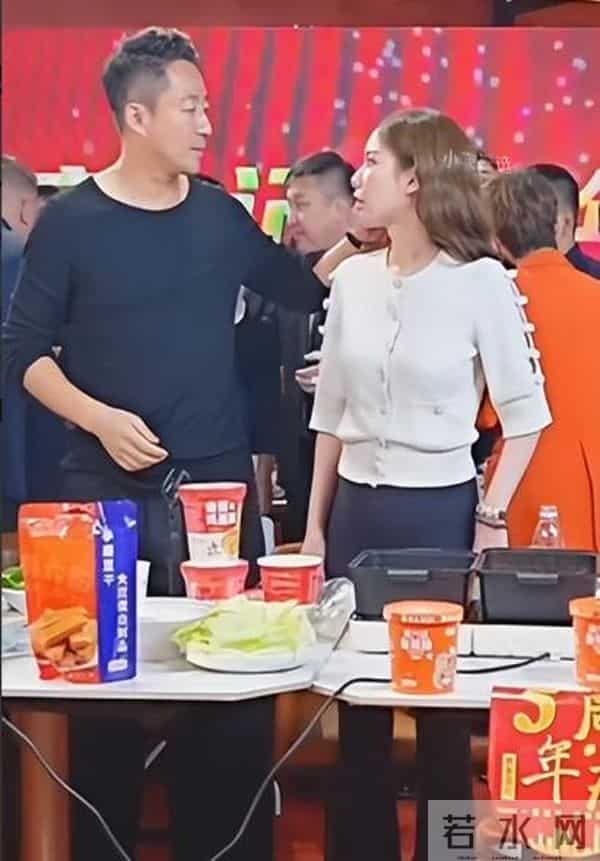 马筱梅6月孕肚曝光!只睡4小时坚持直播太拼命,员工透露胎儿性别