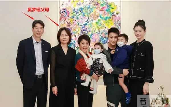 临终将“私生子”交给何超琼,赌王下的这盘大棋,五年后才看懂