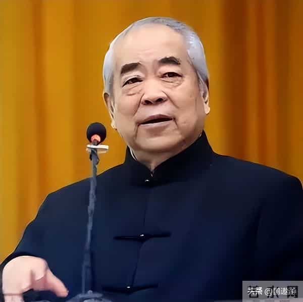 摊牌了？范曾越扒越有，与女儿断绝关系只是冰山一角，果然不简单