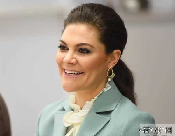 未来瑞典女王遭摄影师侵犯，颜值出众身材好，33岁下嫁健身教练