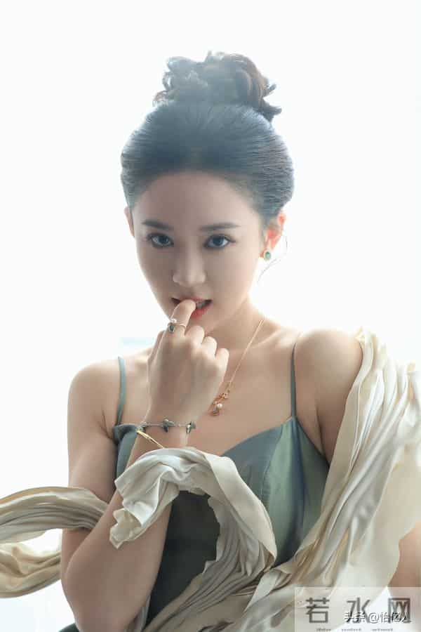 翟一莹——写真集欣赏