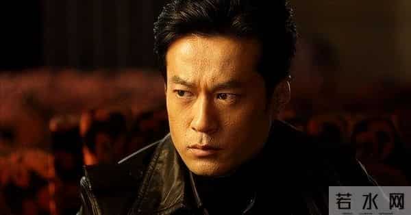 黄渤没说错,53岁未婚,为尽孝定居青岛的谭凯,已走上另一条大道