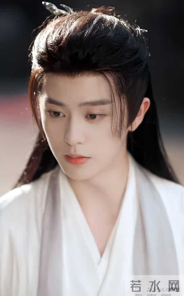 新晋古装第一男神!霸气碾压陈添祥!高贵胜过何健麒!他是谁?