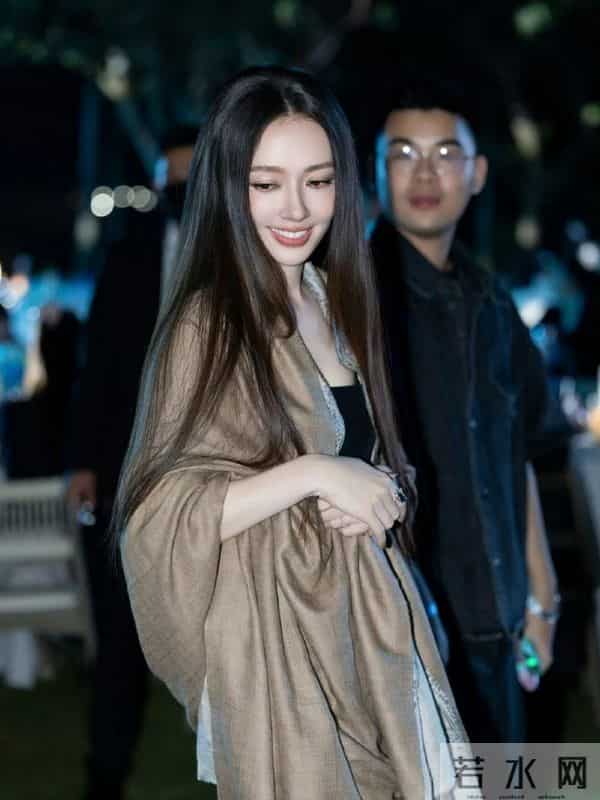 郭碧婷自曝豪门婚姻:向太给很多钱,早和老公分居,生孩子没人逼