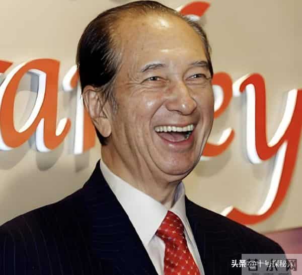 临终将“私生子”托付给何超琼,赌王下的这盘大棋,五年后才看懂