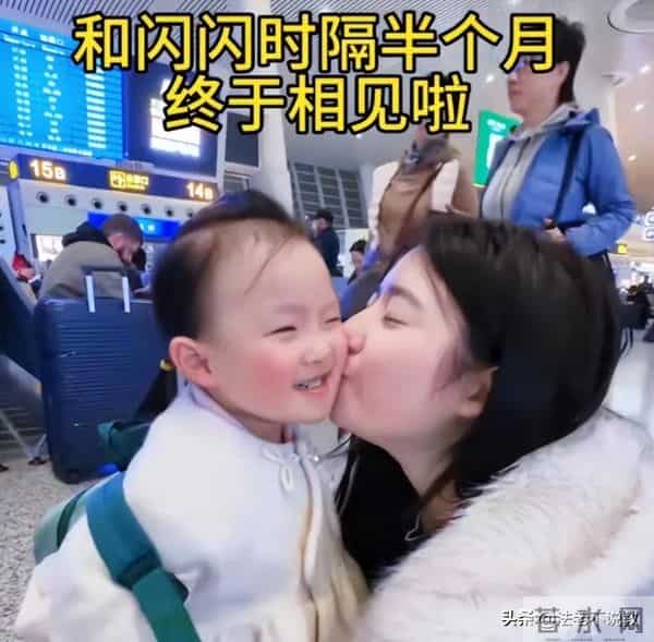 狐狸尾巴藏不住,黄一鸣自曝大四实习期怀孕,撕下王思聪的"体面"