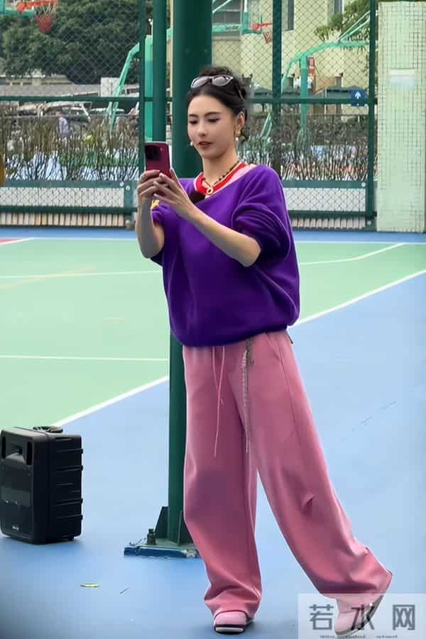 原来王晶早有爆料！张柏芝不愿拍戏或因2点，被追讨1276万不甘心