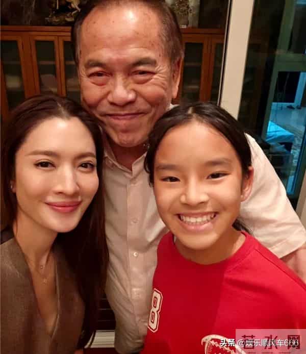 电视剧照进现实:宋干过父亲节,前妻Aff、女儿和现任相亲相爱