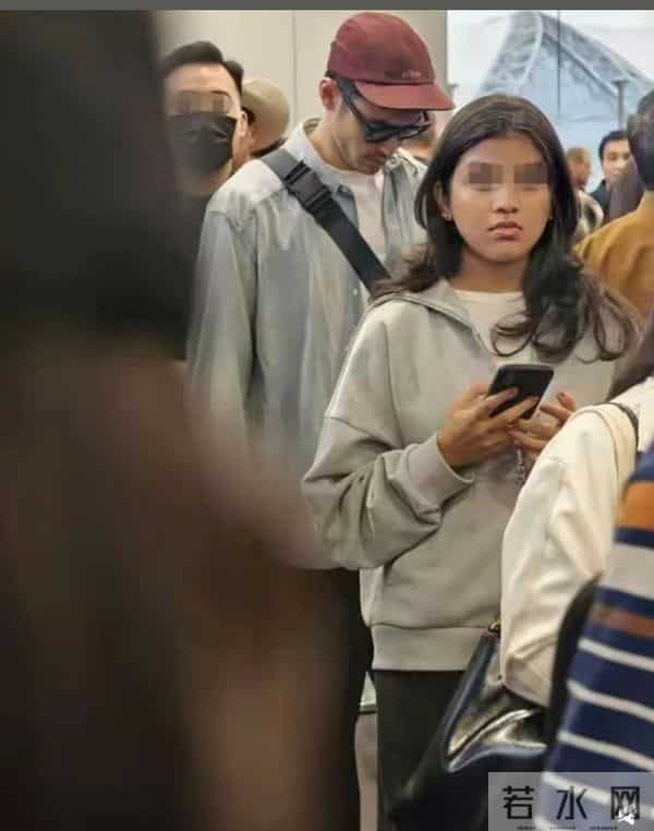 1. 43岁阮经天迷恋22岁千金！赴韩探爱，浪子收心了？