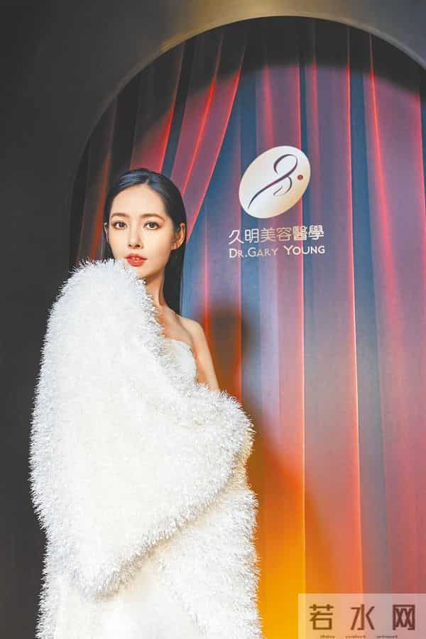 豪门不养“傻白甜”!郭碧婷6年婚姻分居4年,一句话暴露家庭地位