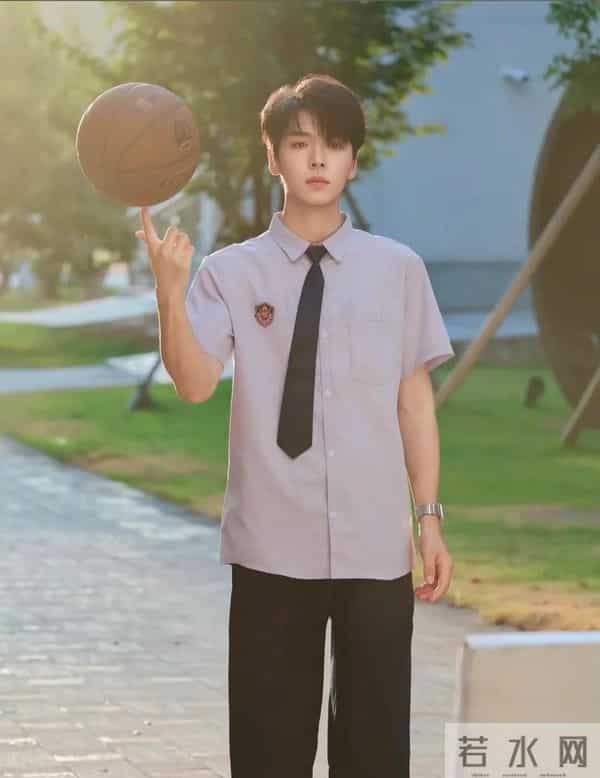 短剧顶配阵容又来了，有翟一莹就算了，梁思伟也在，网友：太强了