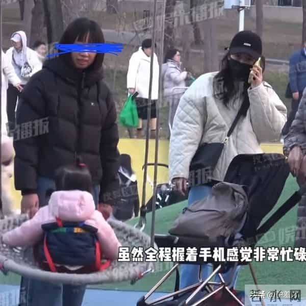 43岁王鸥没想到,低调生下的2岁女儿,如今竟让自己“口碑暴增”