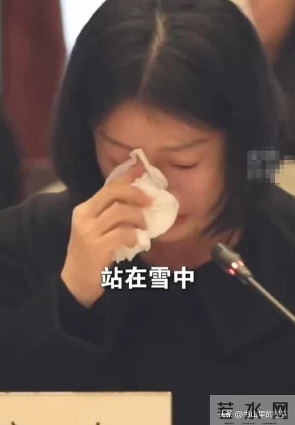 杨振宁去世2个月,翁帆终于露面,坦言2件小事,迎来全网口碑暴涨