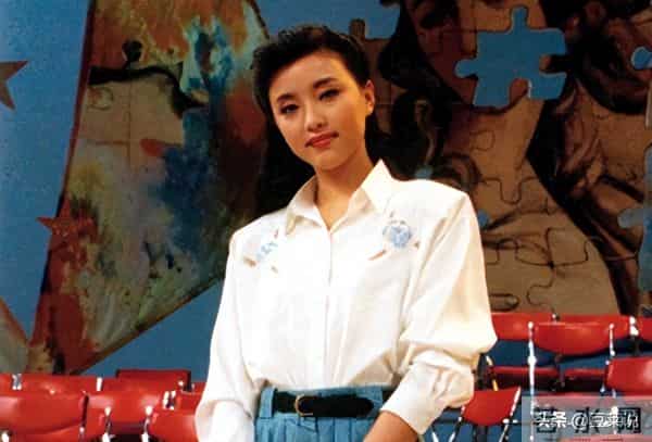 豪门梦碎？曾经辞职央视，嫁百亿身家富豪的杨澜，如今混成这样