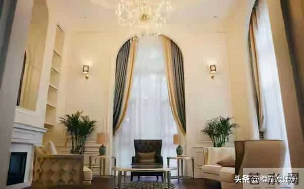 徐萌的“夺嫡模板”,比邓文迪还高明!