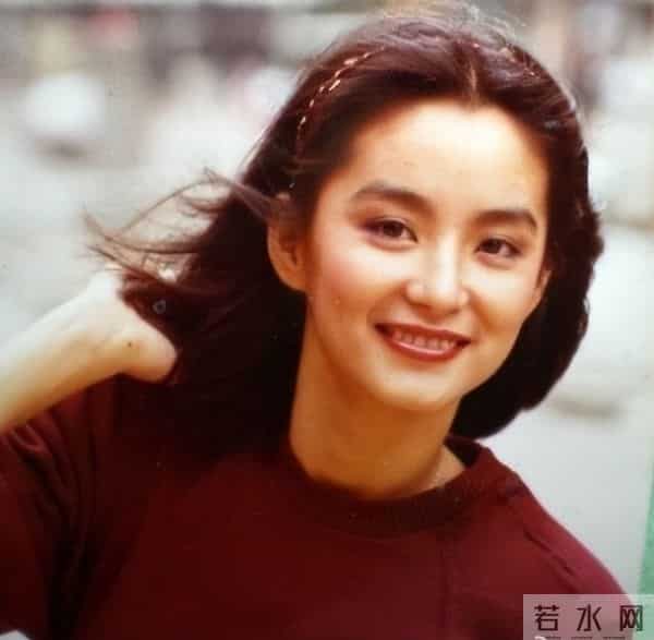 钱再多有什么用！林青霞奢华了一辈子，晚年竟然住进了“蟑螂屋”