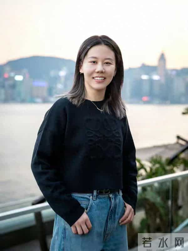 陈幸同换新发型好洋气,挑染的银色好漂亮啊,没有刘海更美丽大气