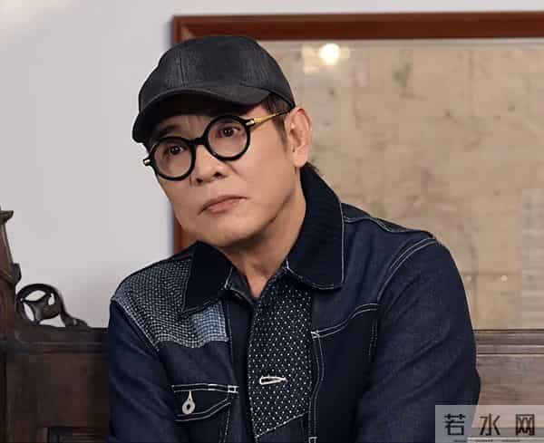 摊牌了！突然变年轻的李连杰被传闻缠身，这次亲自下场袒露真相