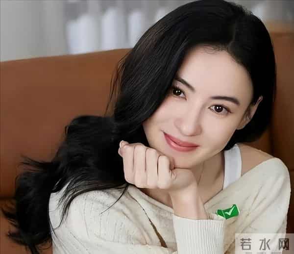 不到24小时连曝3个瓜！绑架威胁、索赔千万、被约谈，个个离谱