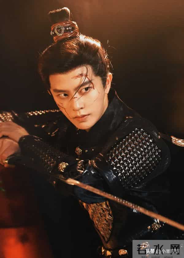 新晋古装第一男神!霸气碾压陈添祥!高贵胜过何健麒!他是谁?