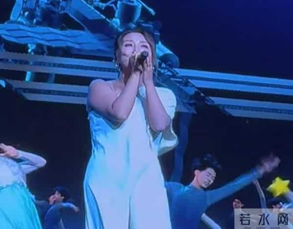 里子面子都丢了！39岁拼事业养4娃的何洁，给圈内离异女性提了醒