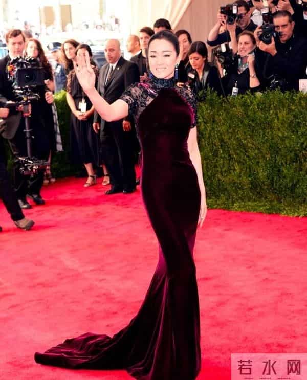 巩俐父亲：名校教授、家庭圆满，两个女儿却成了他心中的痛