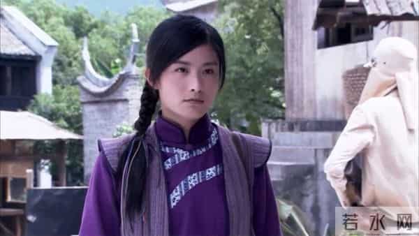 长得不够有星味,演了4次女一号也没红,如今42岁仍未婚