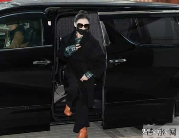 张柏芝出庭神图!45岁的她依然光彩照人,看来心态已经调整好!