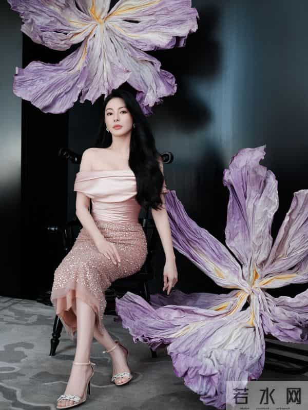 从御姐到甜媚切换自如,美丽从来没有标准答案张雨绮