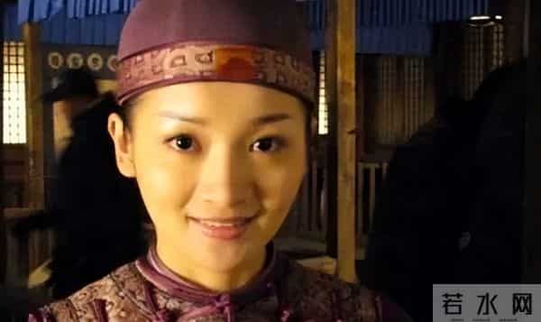 演员饶芯语:结婚11年,如今丈夫王奎荣78岁了,她的婚姻幸福吗