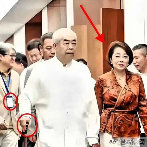 范曾露面回应，37岁徐萌近期产下独子，与54岁女儿断绝关系