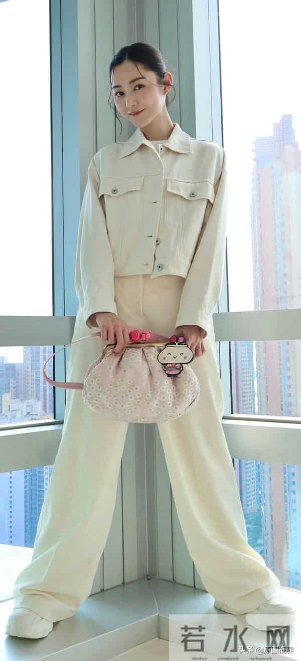 红气养人——卫诗雅时尚写真大图