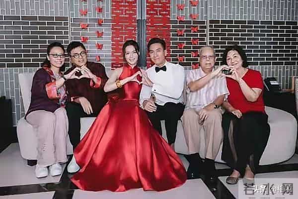 马国明爸爸出殡！他低调送别父亲，与太太汤洛雯并肩守护家人