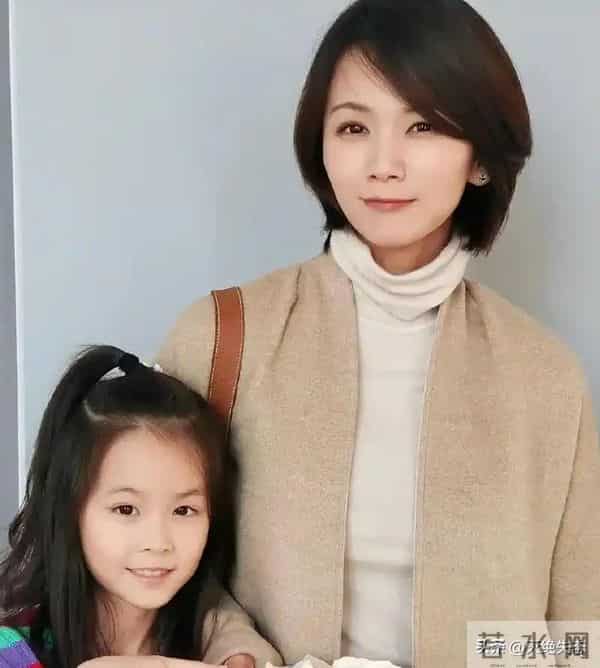 陈思诚爱惨了她，王凯迷恋着她，41岁成单亲妈妈却活成了人生赢家