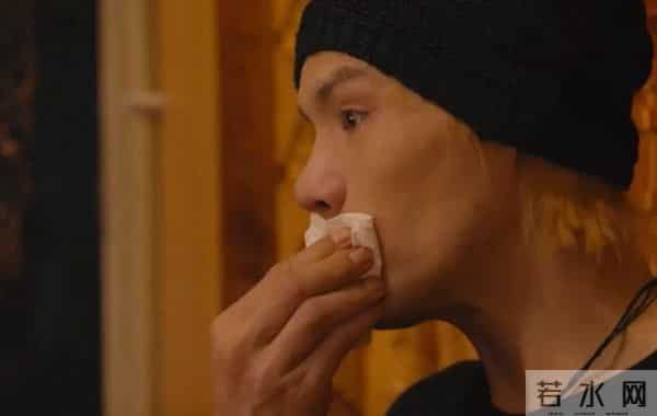 41岁向佐哭诉：娱乐圈的人很恐怖！向华强称“我这辈子唯一捧不起来的就是我的亲儿子”