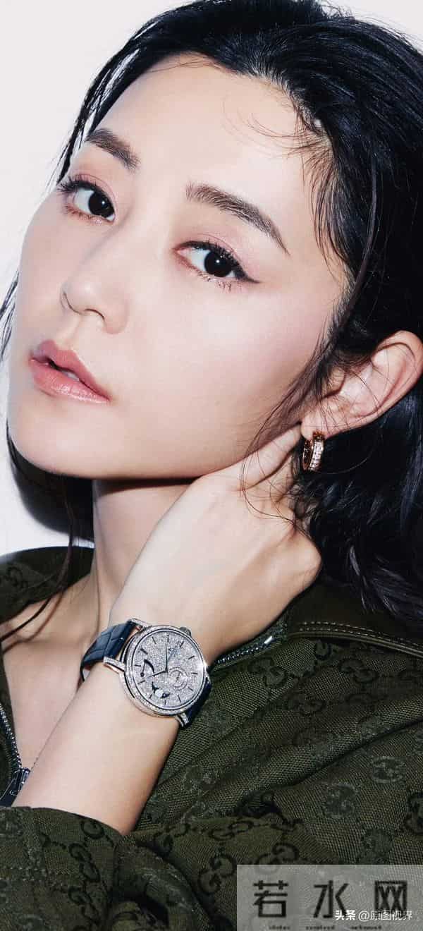 红气养人——卫诗雅时尚写真大图