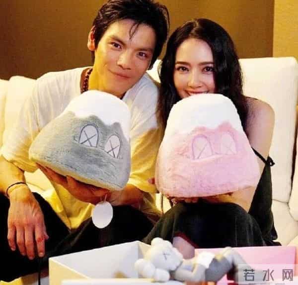 钱再多有什么用？和向佐两地分居的郭碧婷，给所有豪门夫妻提了醒