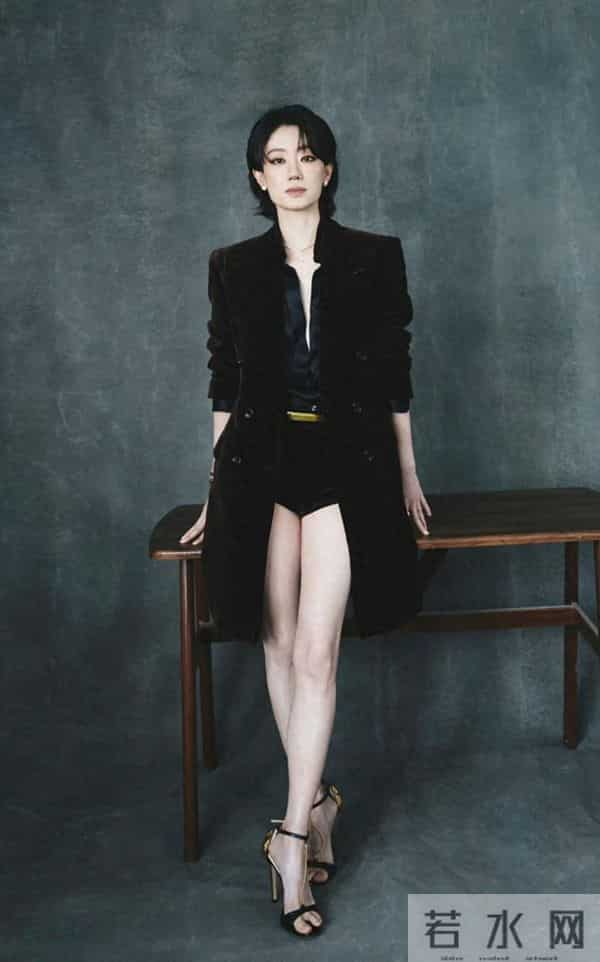 张小斐大长腿细高跟,身材健美!