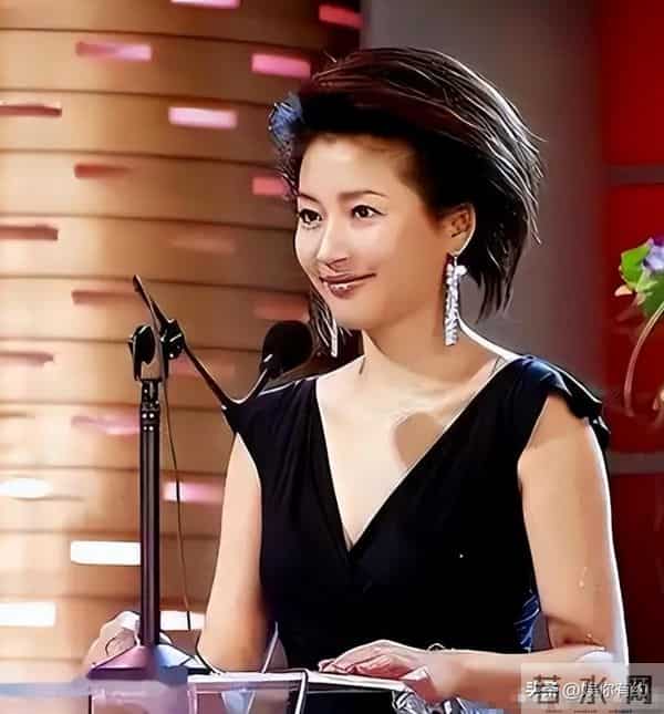 善恶终有报,从"央视一姐"到销声匿迹,57岁王小丫早已走上另一条路