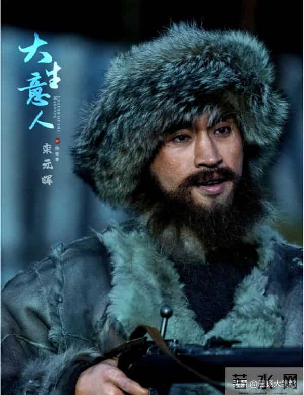 爸是导演,妈是演员,演技不次于朱亚文,47岁演《大生意人》红了