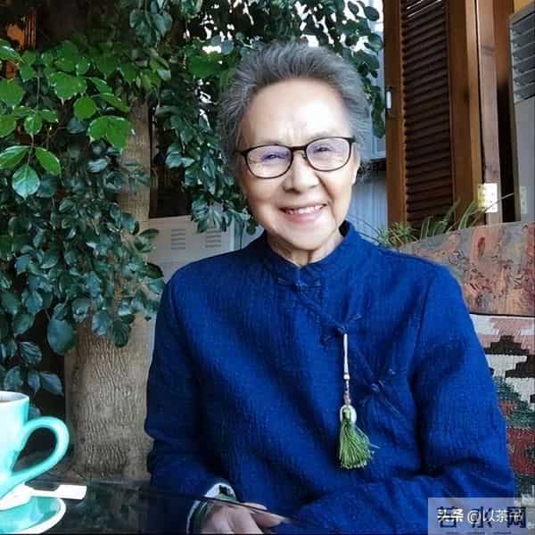 87岁吴彦姝没想到，丈夫和父母去世后，名校博士的外孙成她的依靠