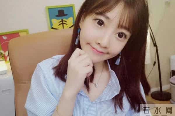 钱再多有什么用,“消失”1年的冯提莫,给所有人提了个醒