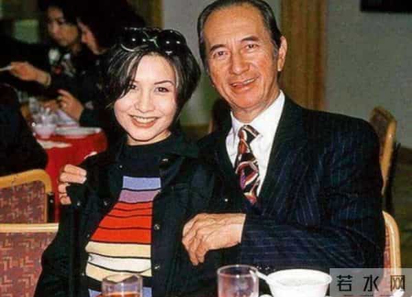 王晶终于坦白！陈百强英年早逝主因不是何超琼，原来我们都被骗了