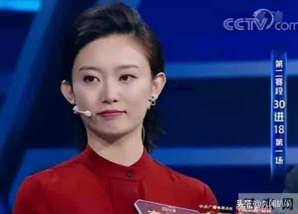 原来我们误会李七月了，央视对她另有重用，连龙洋康辉都刮目相看