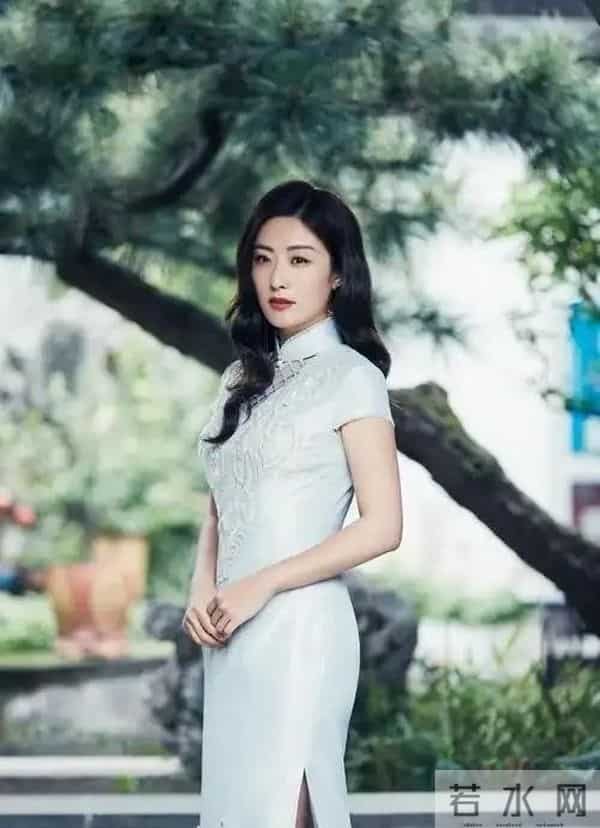 演88部剧却没红，4次女一号仍单身，42岁改名背后有何隐情。