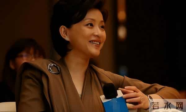 张一兵现状：坚守银行岗位，再婚过普通生活，和前妻杨澜没联系