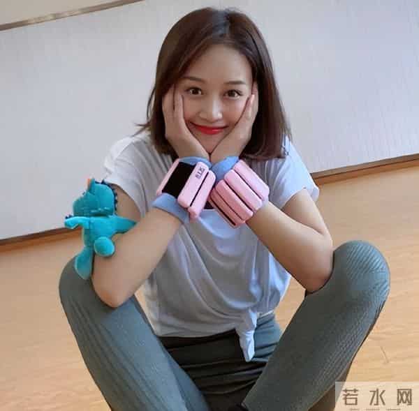 分手6年后，蓝盈莹高调官宣喜讯，早已成为曹骏高攀不起的存在