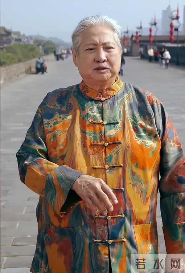 洪金宝状态回春再上热搜!被质疑注射“神秘液体”,儿子最新回应