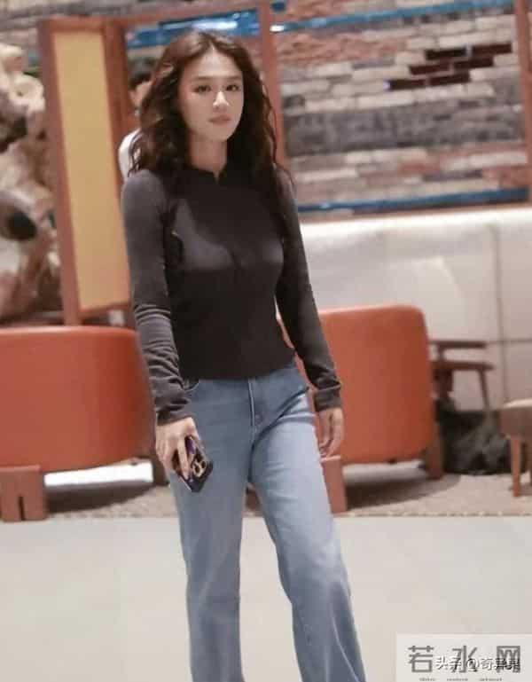 马思纯这是瘦了多少啊，又被惊艳到了！